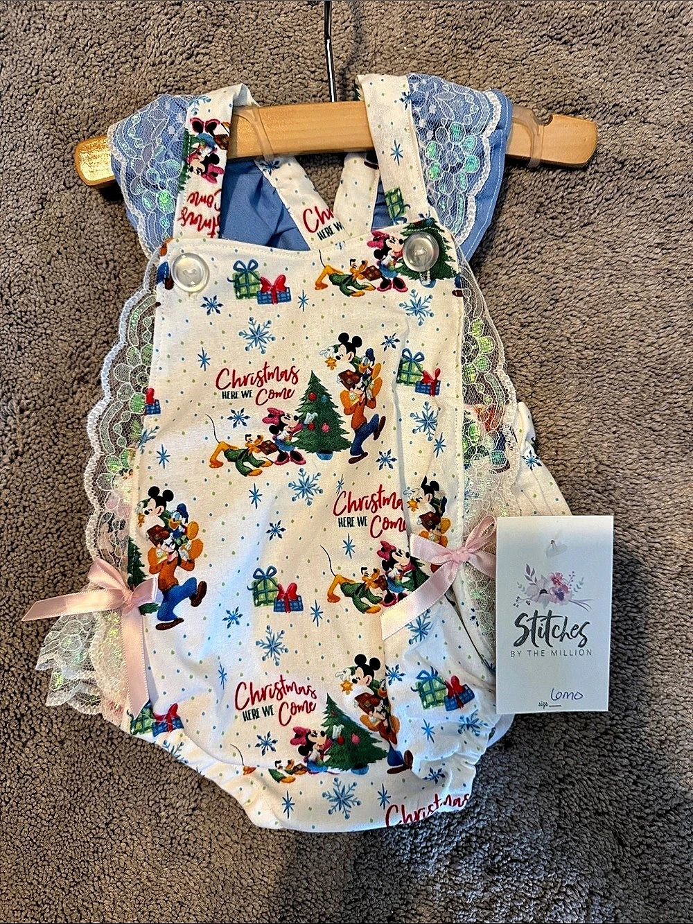 OOAK Handmade Boutique Stitches by the Million Christmas Here We Come Lacy Bubbl